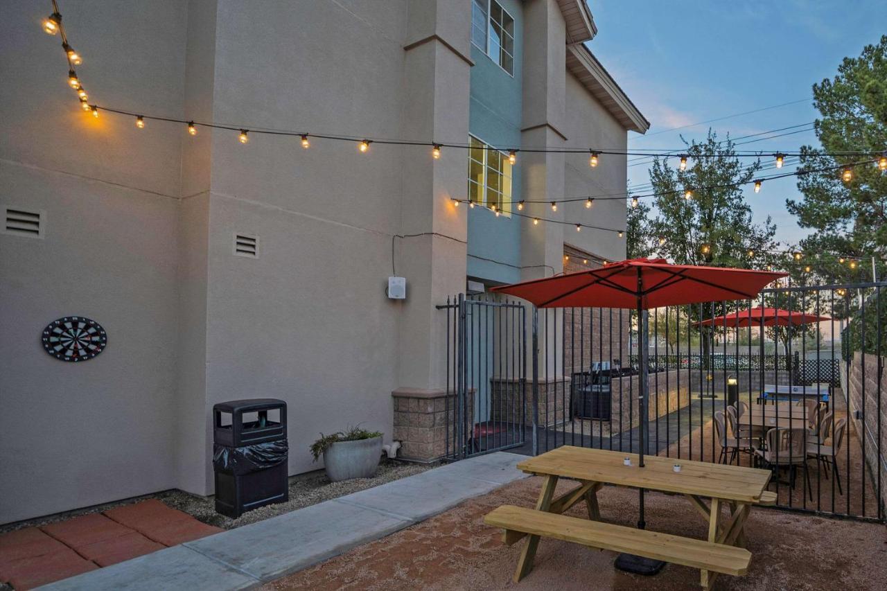 La Quinta Inn & Suites By Wyndham Tempe University, Phoenix Екстериор снимка