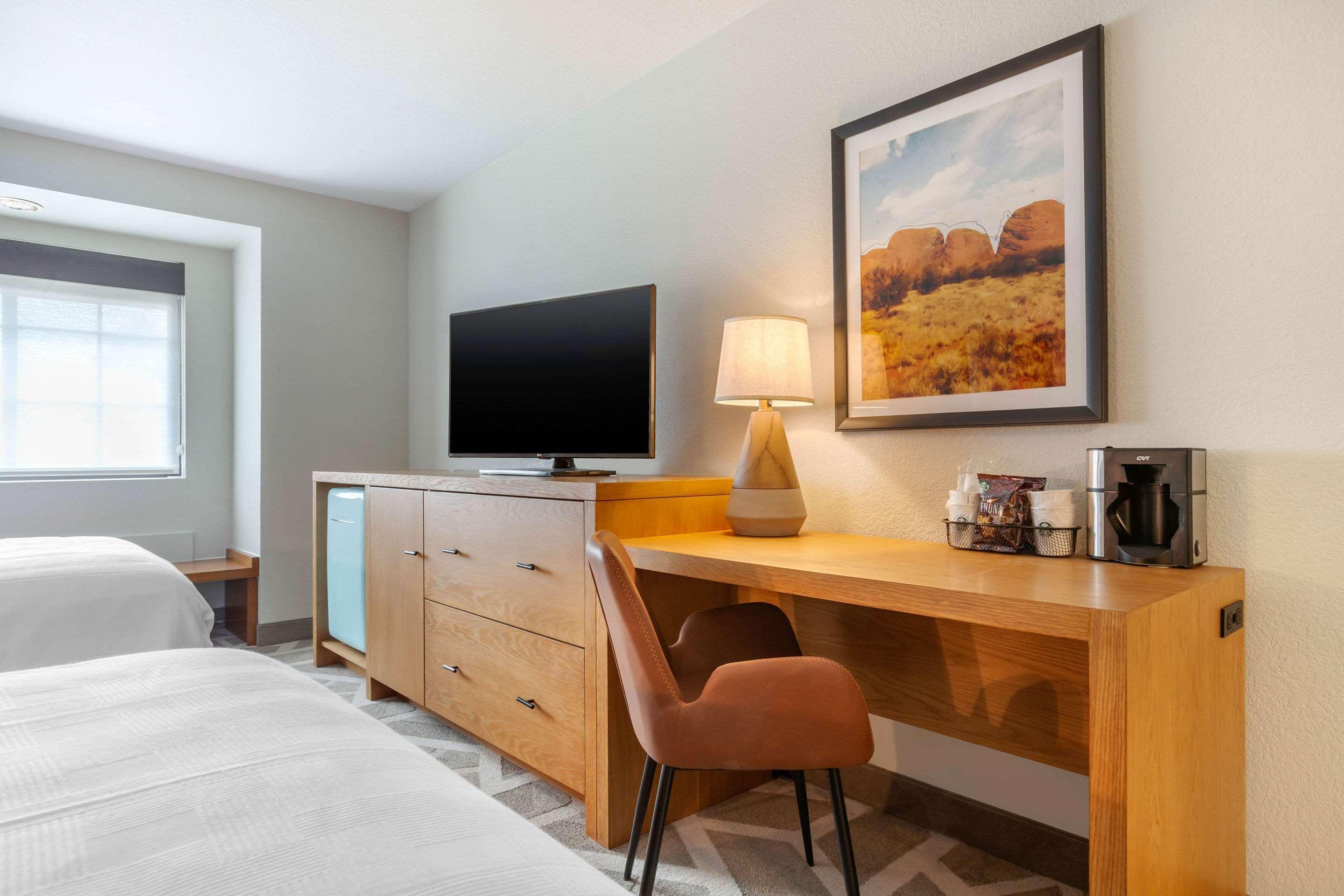 La Quinta Inn & Suites By Wyndham Tempe University, Phoenix Екстериор снимка