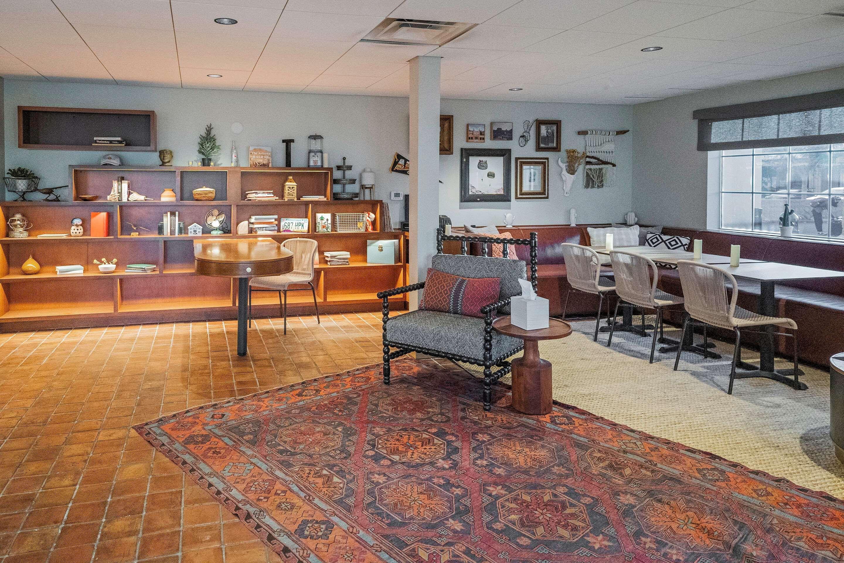 La Quinta Inn & Suites By Wyndham Tempe University, Phoenix Екстериор снимка