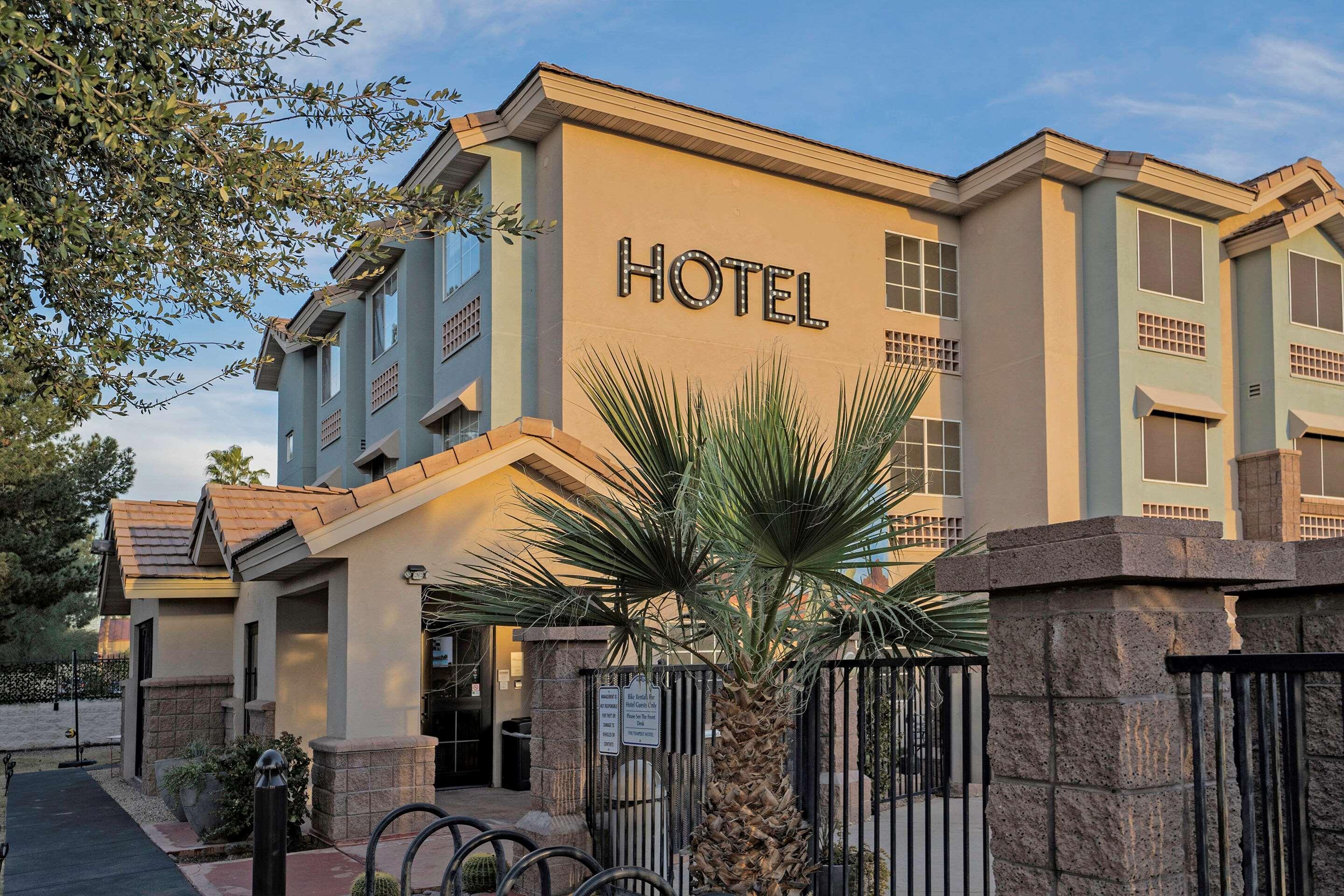 La Quinta Inn & Suites By Wyndham Tempe University, Phoenix Екстериор снимка