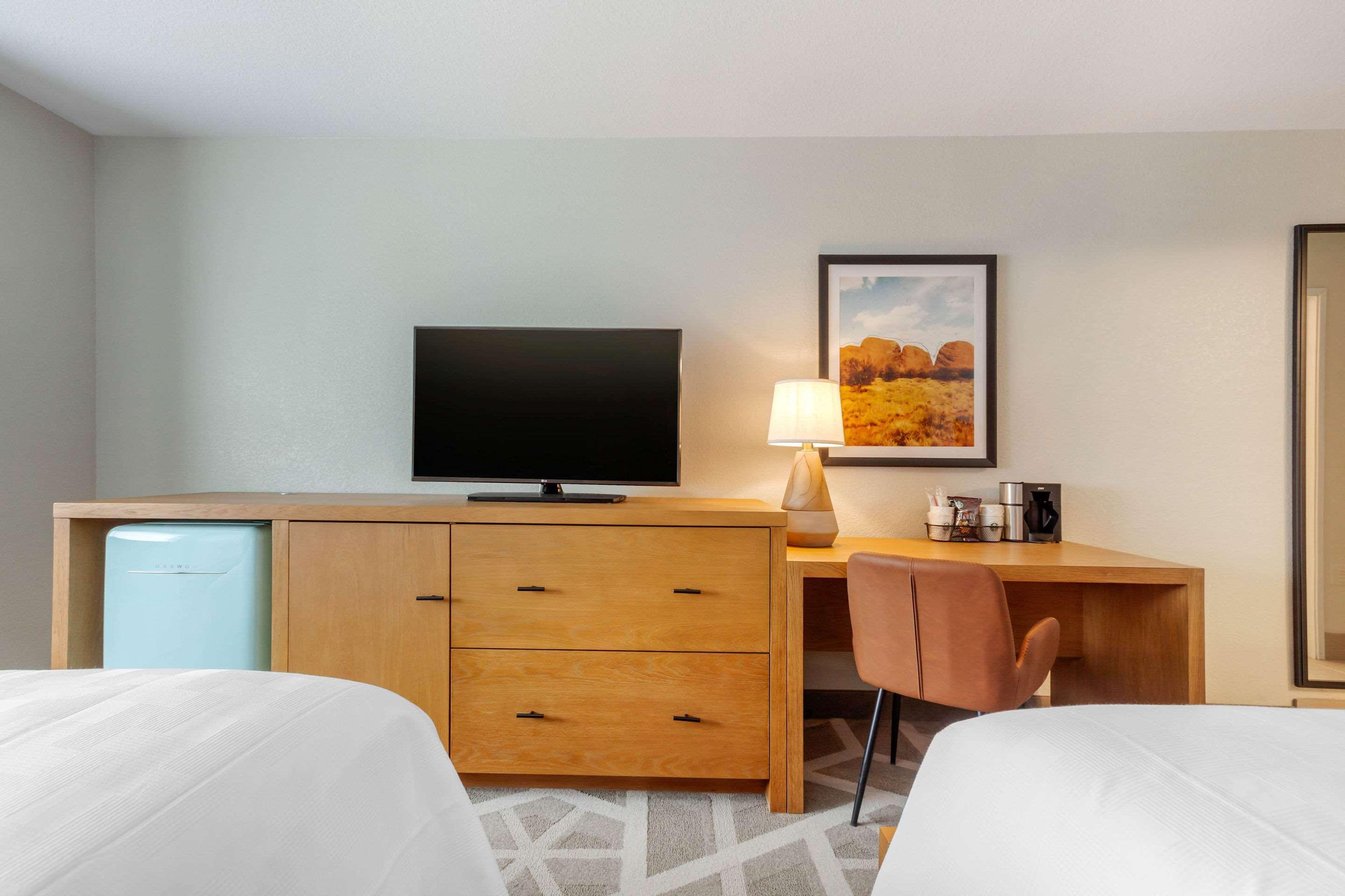 La Quinta Inn & Suites By Wyndham Tempe University, Phoenix Екстериор снимка