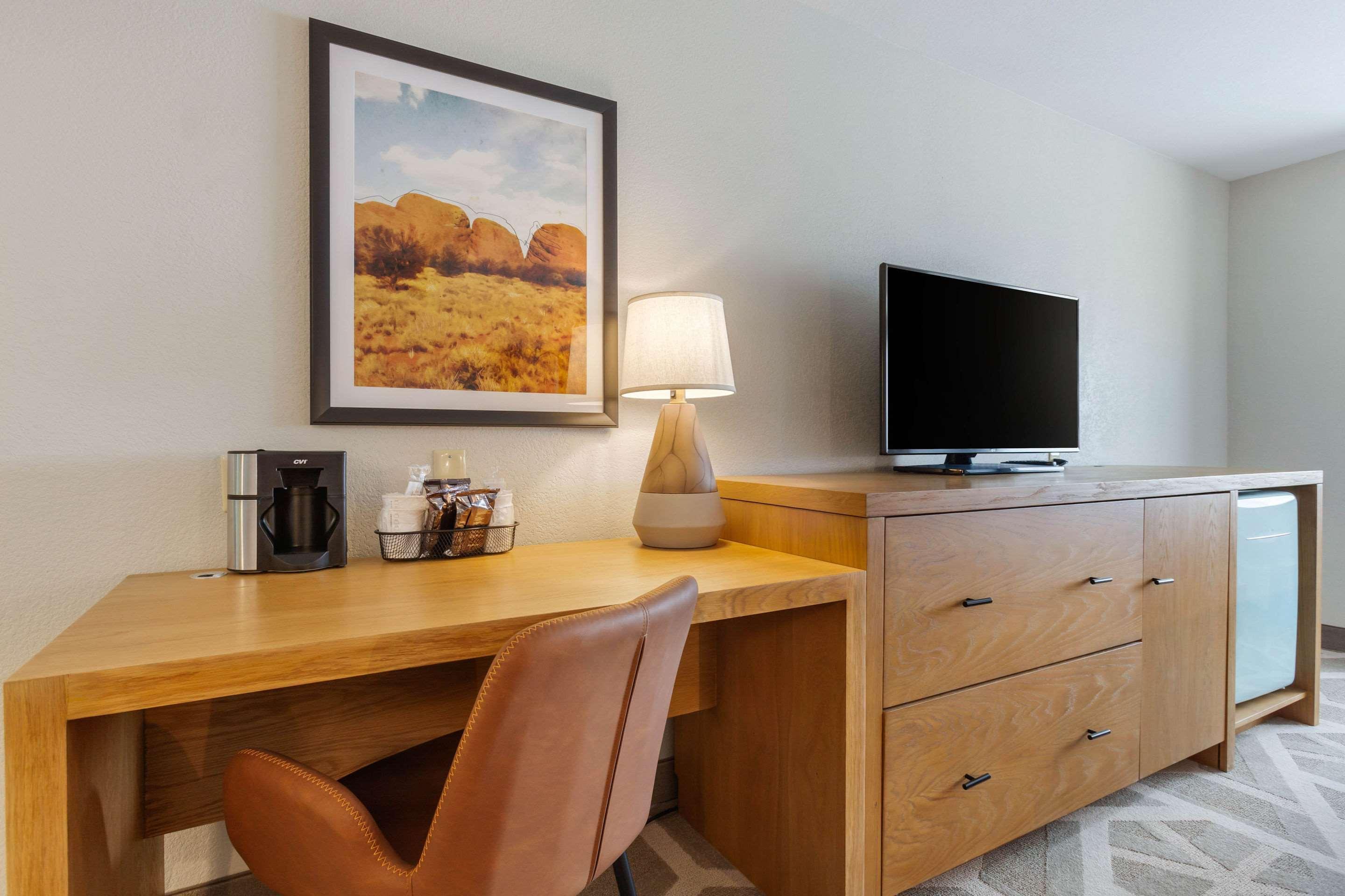 La Quinta Inn & Suites By Wyndham Tempe University, Phoenix Екстериор снимка