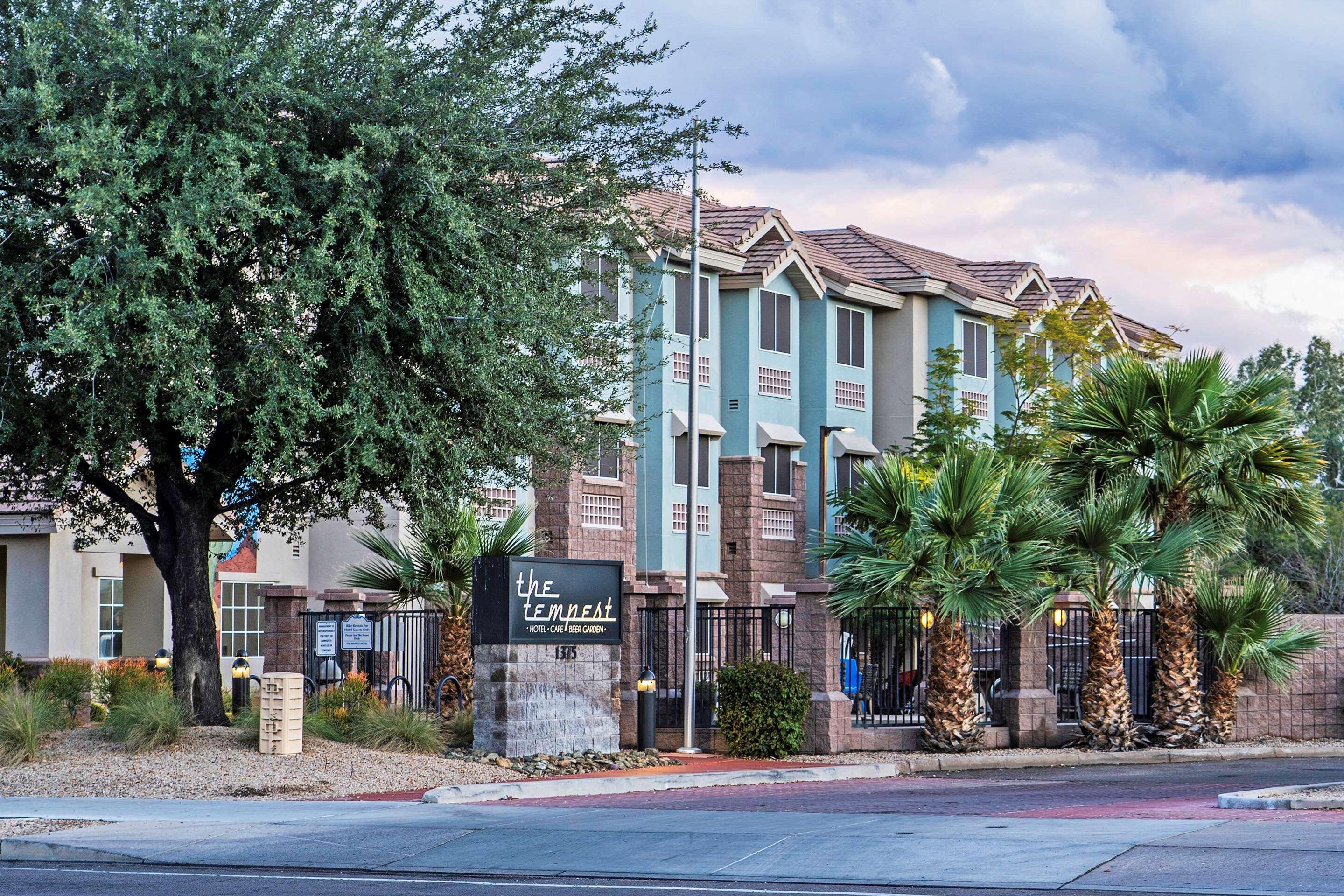 La Quinta Inn & Suites By Wyndham Tempe University, Phoenix Екстериор снимка