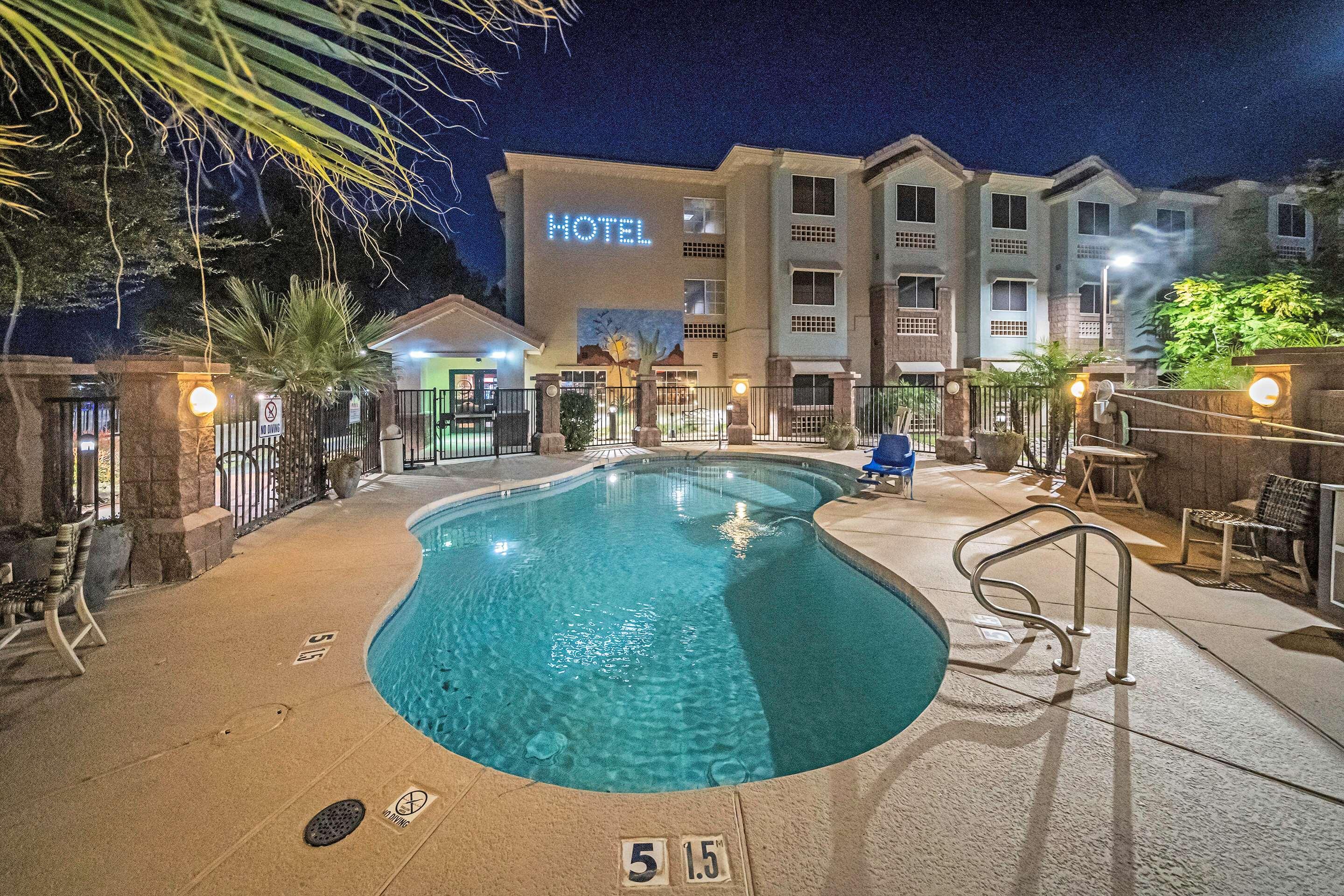 La Quinta Inn & Suites By Wyndham Tempe University, Phoenix Екстериор снимка