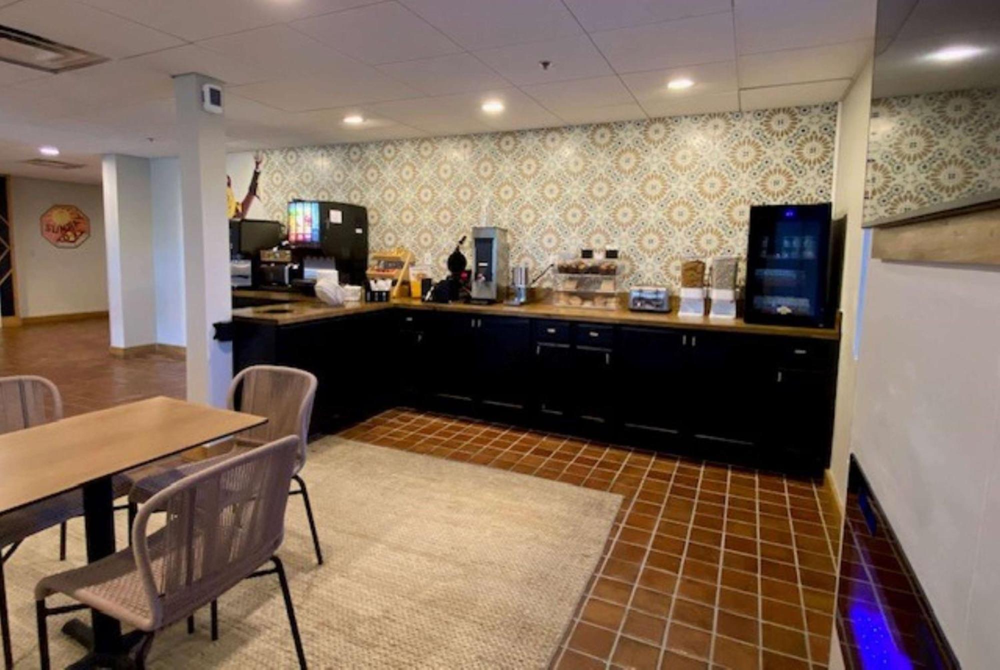 La Quinta Inn & Suites By Wyndham Tempe University, Phoenix Екстериор снимка